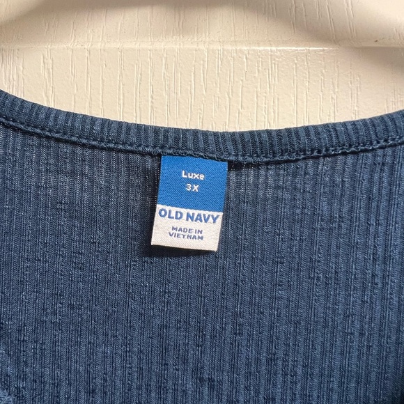 Old Navy Luxe Tee size 3X - Picture 3 of 4